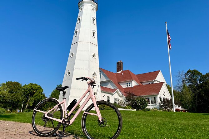Old Milwaukee 9am E-Bike Tour - The Calatrava Building and the Oak Leaf Trail: Big Design Meets Bike Infrastructure