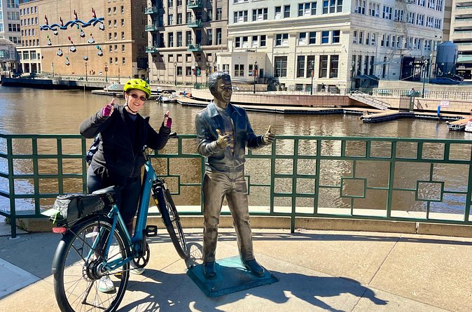 Old Milwaukee 9am E-Bike Tour - Villa Terrace Museum & Gardens: The Bike-Maker-to-Industry Story
