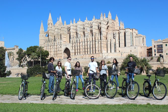 Palma de Mallorca Easy Bike Tour (Small Groups) - Stop-by-Stop: The Old Town Circuit That Makes Palma Click