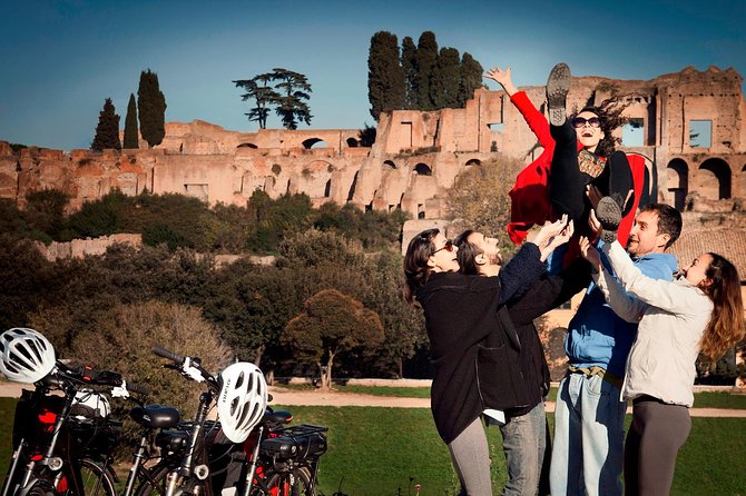 Panoramic Rome Off-the-beaten-track Tour with Cannondale Ebike - Farnese, the Jewish quarter, and Octavia’s portico: Rome’s layers in motion