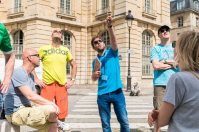 Paris 4-Hour Bike Tour: Off the Beaten Path - Meeting at Saint-Michel: where to start and how to get there