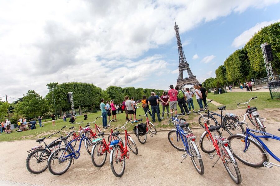 Paris Bike Tour: Eiffel Tower, Place de la Concorde & More - What to Bring (and What to Skip) for a 3.5-Hour Bike Tour
