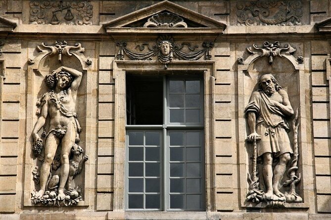Paris: Charming Nooks and Crannies Bike Tour - Key things to know before you pedal