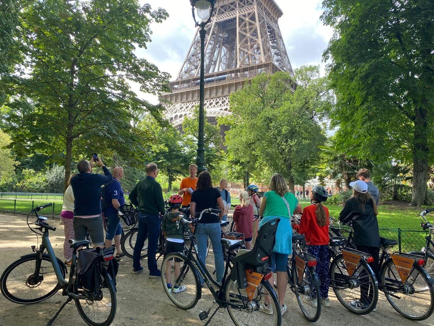 Paris: City Highlights Bike Tour - Bikes, Helmets, and the E-bike Choice If You’re Not a Power Peddler