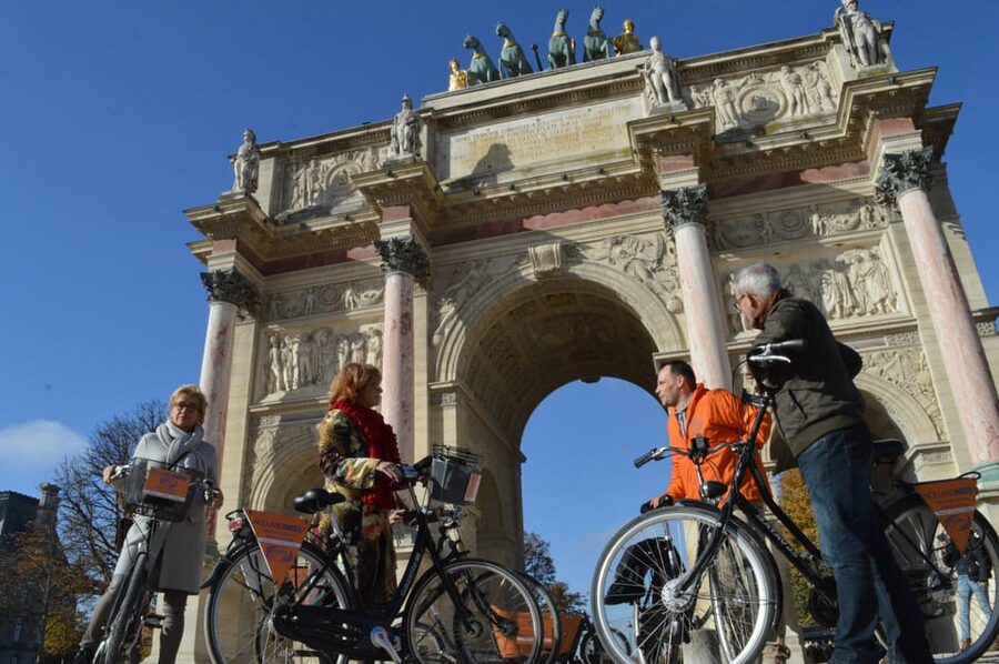 Paris: City Highlights Bike Tour - Place de la Concorde and the Champs-Élysées Stretch: Big Views Without the Transit Squeeze