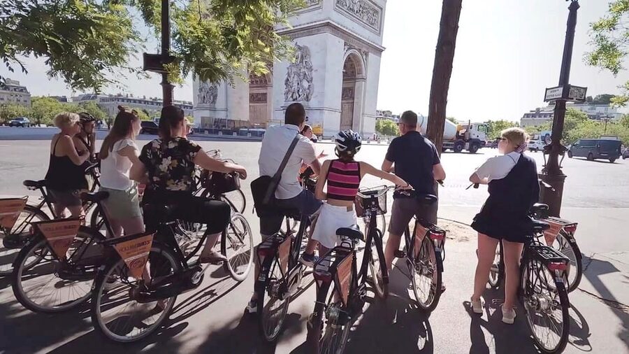 Paris: City Highlights Bike Tour - Eiffel Tower to Musée d’Orsay and the Louvre Area: Icons, but With Manageable Timing