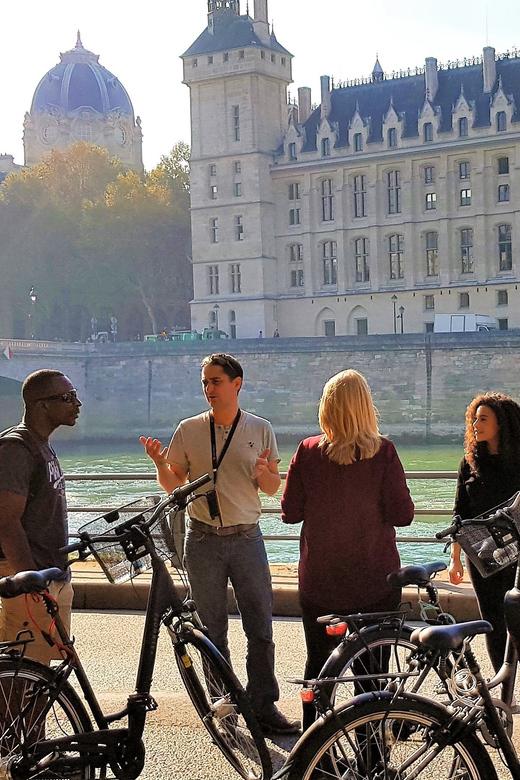 Paris: City Treasures Bike Tour - Comfort, safety, and pacing: what the ride feels like in real life