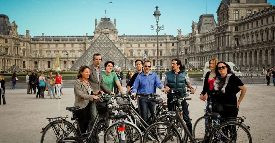 Paris: E-bike tour - Monumental and Hidden Paris - Luxembourg Gardens to the Pantheon: rolling hills with real power