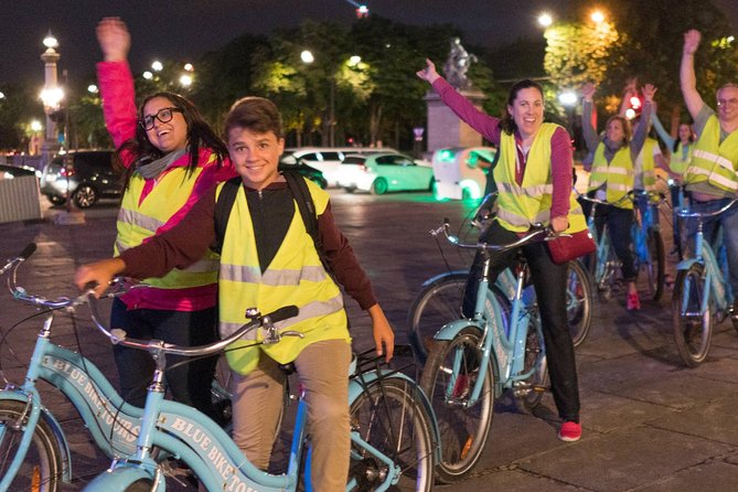 Paris Evening Bike Tour with 1-hour Seine River Cruise - Practical tips for riding in Paris at night