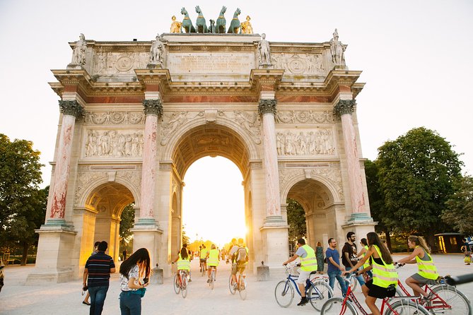 Paris Evening Snapshot Bike Tour - Musee d’Orsay at Dusk: Photos Without Museum Timelines