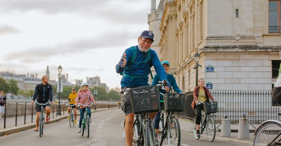 Paris: Guided Bike Tour Like a Local - Why Paris feels different from the saddle