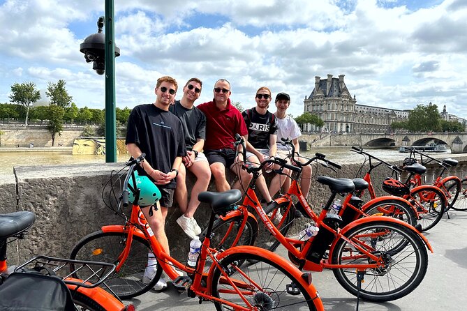 Paris Guided City Sightseeing Tour by Bike or E-Bike - Sainte-Chapelle and Île de la Cité: Gothic Light and the City’s Core