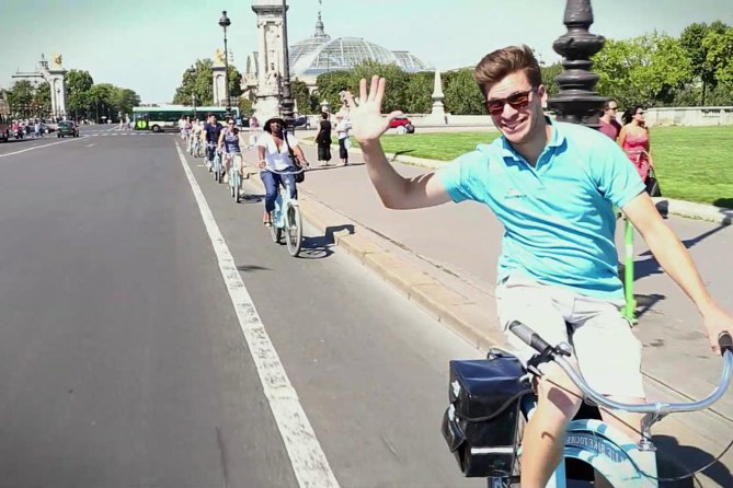 Paris Highlights Bike Tour: Eiffel Tower, Louvre and Notre-Dame - Key Highlights to Know Before You Ride