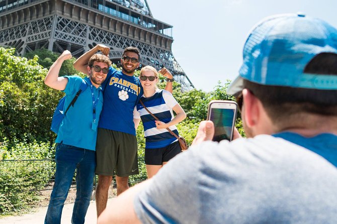 Paris Highlights Bike Tour: Eiffel Tower, Louvre and Notre-Dame - Seine River Ride: World Heritage Views, No Museum-Stress
