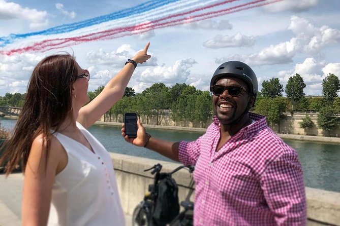 Paris Sightseeing Family Friendly Guided Electric Bike Tour - What makes this 2-hour loop work for families (and busy itineraries)