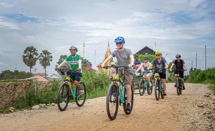 Phnom Penh: Silk Islands Half-Day Bike Tour - Akreiy Ksatr Village and the Community-Cycle Rhythm