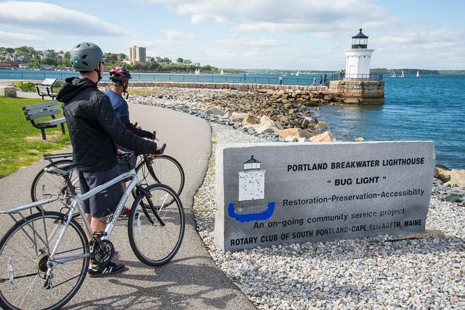 Portland Bicycle Tour with 5 Lighthouses and XL Lobster Roll - XL Lobster Roll Lunch: What You Actually Get (and Why It’s Worth It)