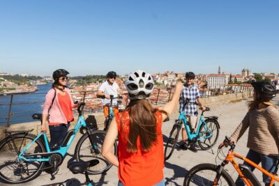 Porto: 3-Hour Old Town & Riverside Bike Tour - Guided Experience - Alfândega Nova do Porto: the customs house moment