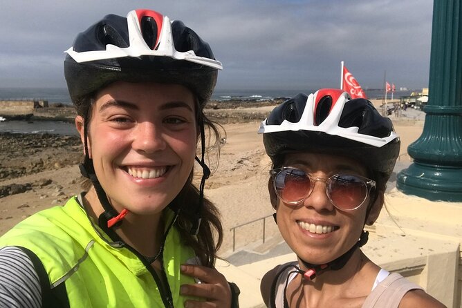 Porto Downtown and Sightseeing Bike Tour - The Pace and Bike Comfort: Mostly Flat, Still Active
