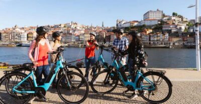 Porto: Riverside Panoramic E-Bike Tour - Starting on R. de Alexandre Herculano: the part that makes the ride easy