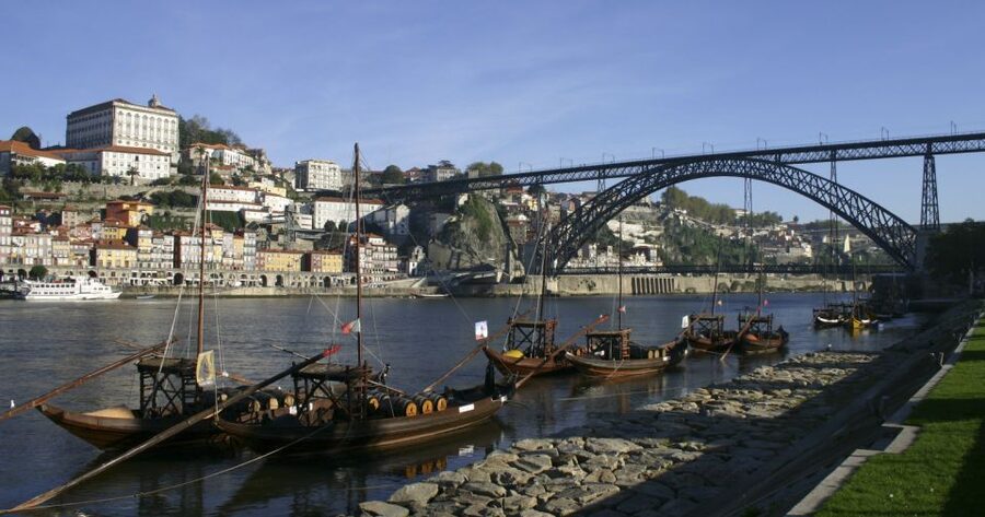 Porto Sunset Bike Tour - Arrábida Bridge, Tripeiros, and the viewpoints that make you pause