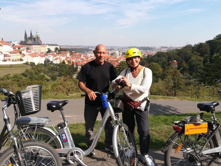 Prague: 3–Hour Communism and World War 2 E-Bike Tour - Jewish Old Town and remembrance that doesn’t feel like background