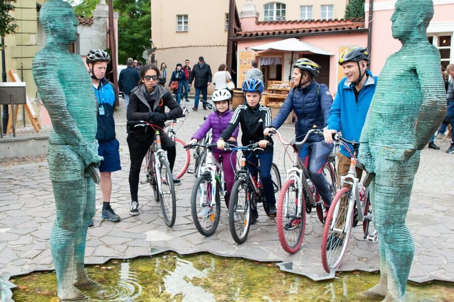 Prague: Classic City Bike Tour - Dancing House and Kampa Island: the river pause you’ll actually remember