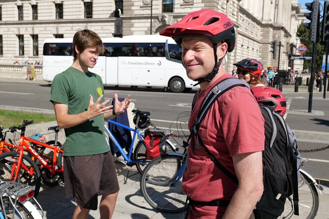 Private Bike or eBike Gold Classic Tour London - St. Paul’s Cathedral and the London Eye area: big icons, quick hits