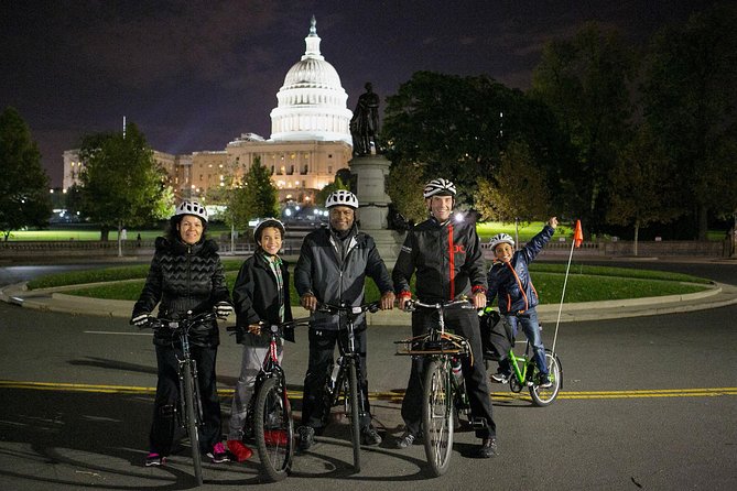 Private DC Monuments at Night Bike Tour - Entering The Night Route: Private Riding, Easy Start, Real Time With the Monuments