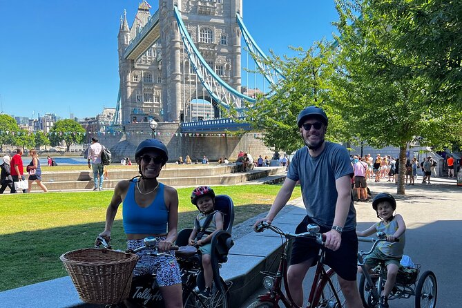 Private Family Bike Tour of London, fun for all ages! - Stop 12 to 15: Trafalgar Square and the Covent Garden Break