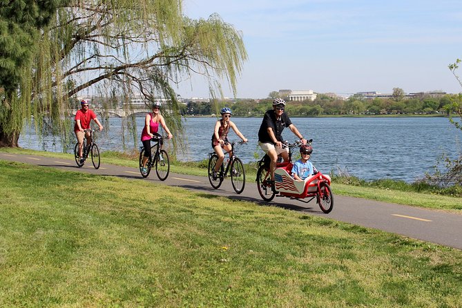 Private Family-Friendly Bike Tour of DC - The route: big monuments, short stops, and kid-proof pacing