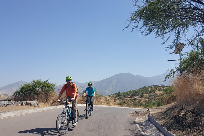 Private Full-Day Bike Tour of Santiago Cultural 5-6 hrs - Catedral Metropolitana and Plaza de Armas: seeing the city center at speed
