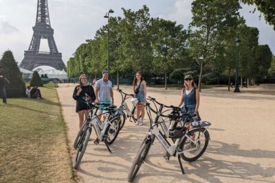 Private Paris E-bike city highlights tour - How the ride pace feels (and why safety comes up often)