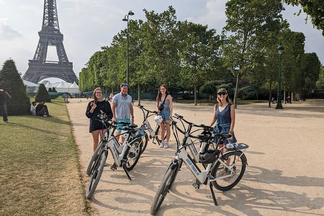 Private Paris E-bike city highlights tour - How the ride pace feels (and why safety comes up often)