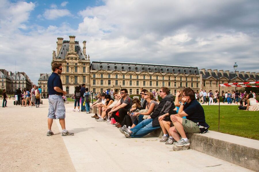 Private Secrets of Paris Bike Tour - Latin Quarter secrets: the weird details that make Paris stick