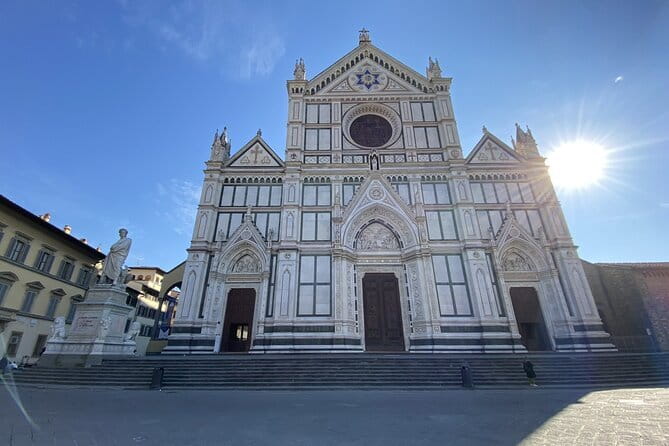 Private Self-Guided E-Bike Ride in Tuscany with Vineyard Visit - Piazzale Michelangelo: Finish Strong with Florence Views