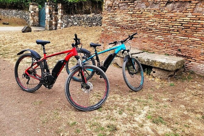 Quality E-Bike Rental in Rome - City-Perfect Comfort vs Bumpier Adventures: Appian Way and Aqueduct Park Ideas