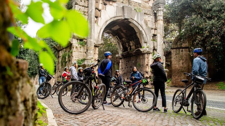 Rome: Appian Way Aqueducts Bike Tour (UPG Catacombs & Lunch) - Bike comfort, roads, and weather: how to prepare like a pro