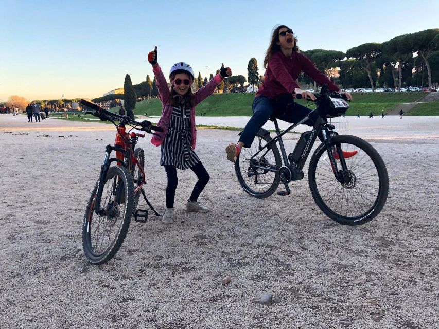 Rome: Appian Way E-Bike Tour Catacombs, Aqueducts & Picnic - Getting out of Rome fast: Viale Aventino and your e-bike day