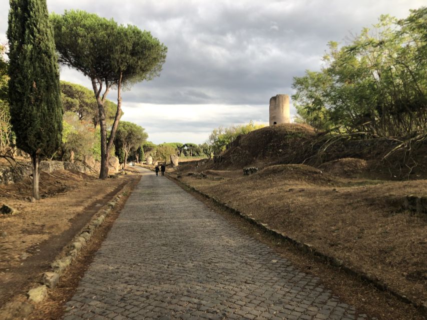 Rome: Appian Way E-Bike Tour Catacombs, Aqueducts & Picnic - Parco della Caffarella: the countryside corridor between big stops