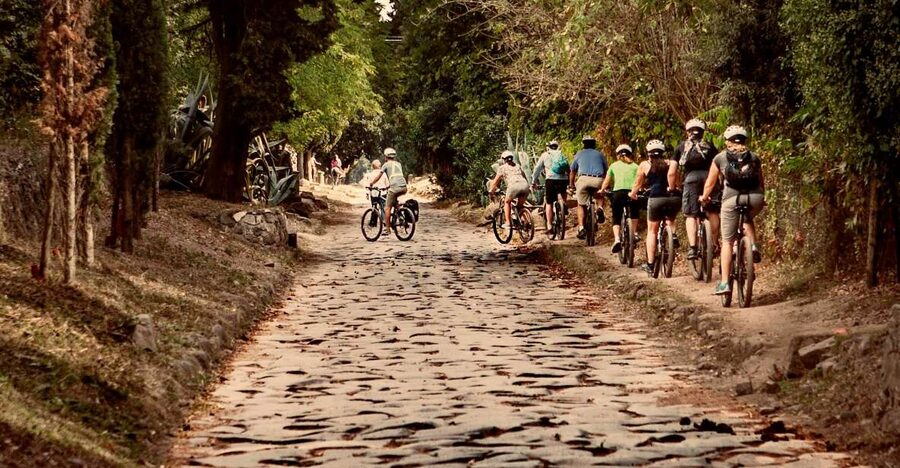 Rome: Appian Way & Roman Aqueducts Guided E-Bike Tour - E-bike reality check: 27 km, 60% off-road, and an intermediate level