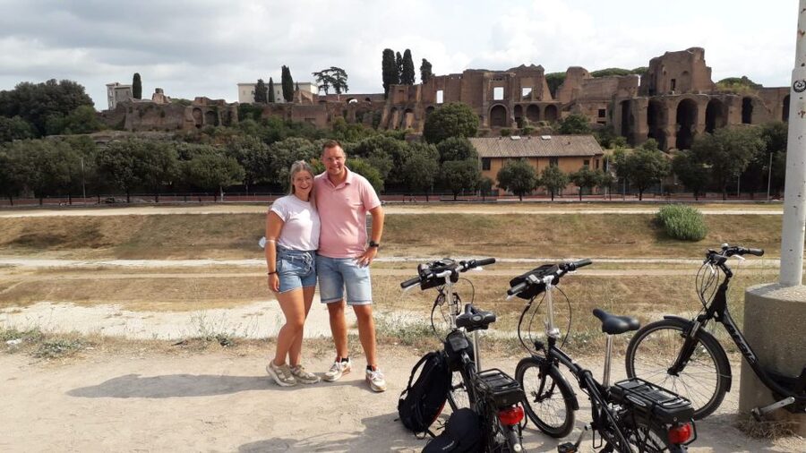 Rome: E-Bicycle Tour - Trevi Fountain: seeing the icon without losing your whole day