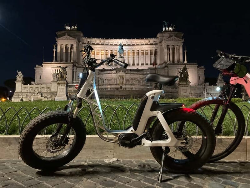 Rome: E-Bike Sunset Tour with Pizza Option - Pantheon and Capitoline Hill: Finishing With the Good Light
