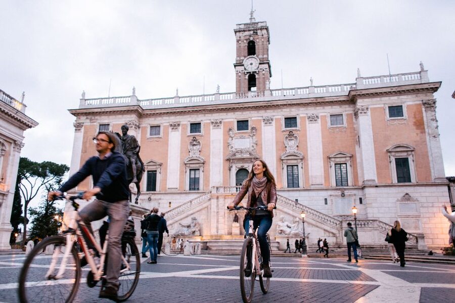 Rome E-Bike Tour – Small Group, Safe Route & Local Guide - Getting Fitted and Starting Smooth by Piazza Navona