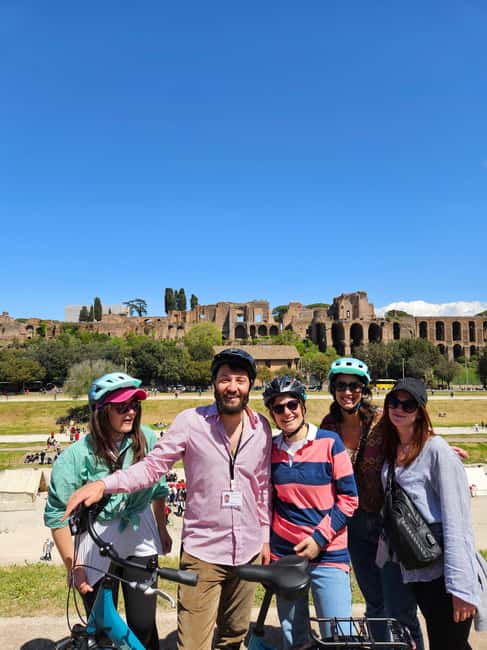 Rome E-Bike Tour with a local! (and a traditional snack) - Bosch assist and Trek build: what makes the ride feel easy