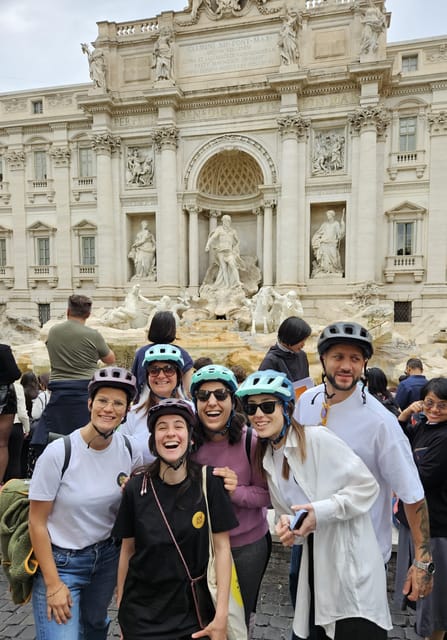 Rome E-Bike Tour with a local! (and a traditional snack) - Stops that matter: photo breaks and Rome stories you’ll remember