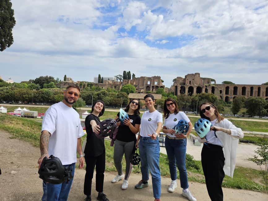 Rome E-Bike Tour with a local! (and a traditional snack) - Handling Rome on two wheels: cobblestones, hills, and safety basics