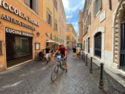 Rome :guided night e-bike tour with typical ice-cream - Trastevere and the Tiber Crossing: Getting Real Rome, Faster
