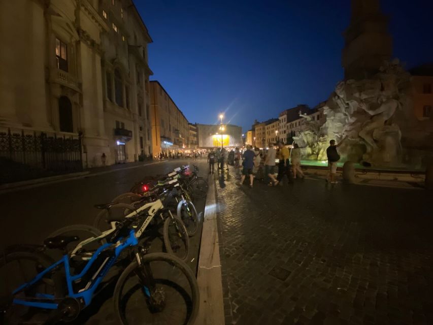 Rome :guided night e-bike tour with typical ice-cream - Via del Corso and Trevi at Night: Classic Rome, Less Headache