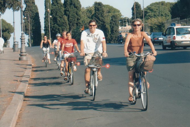 Rome Highlights by E-Bicycle Small group - Circus Maximus by Bike: Ancient Entertainment at Real Scale